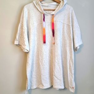 Lane Bryant 22/24 short sleeve oatmeal hoodie